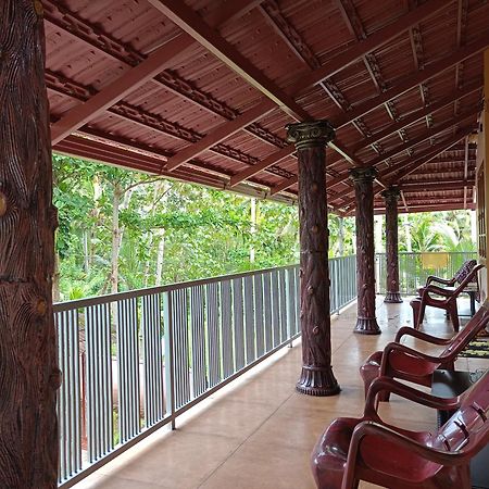 Munroe Coconut Homestay Mundrothuruth Extérieur photo